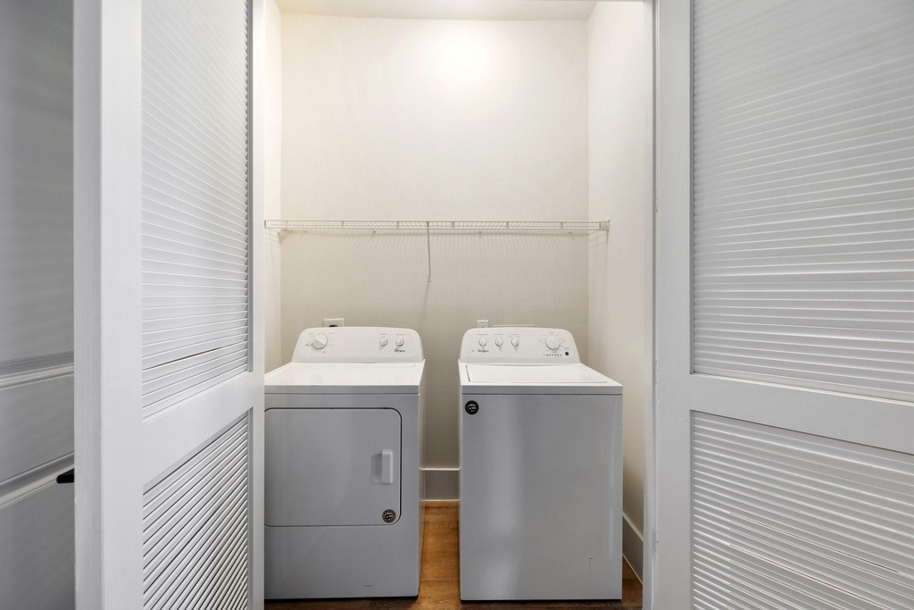 1508 Blodgett Street - Photo 3