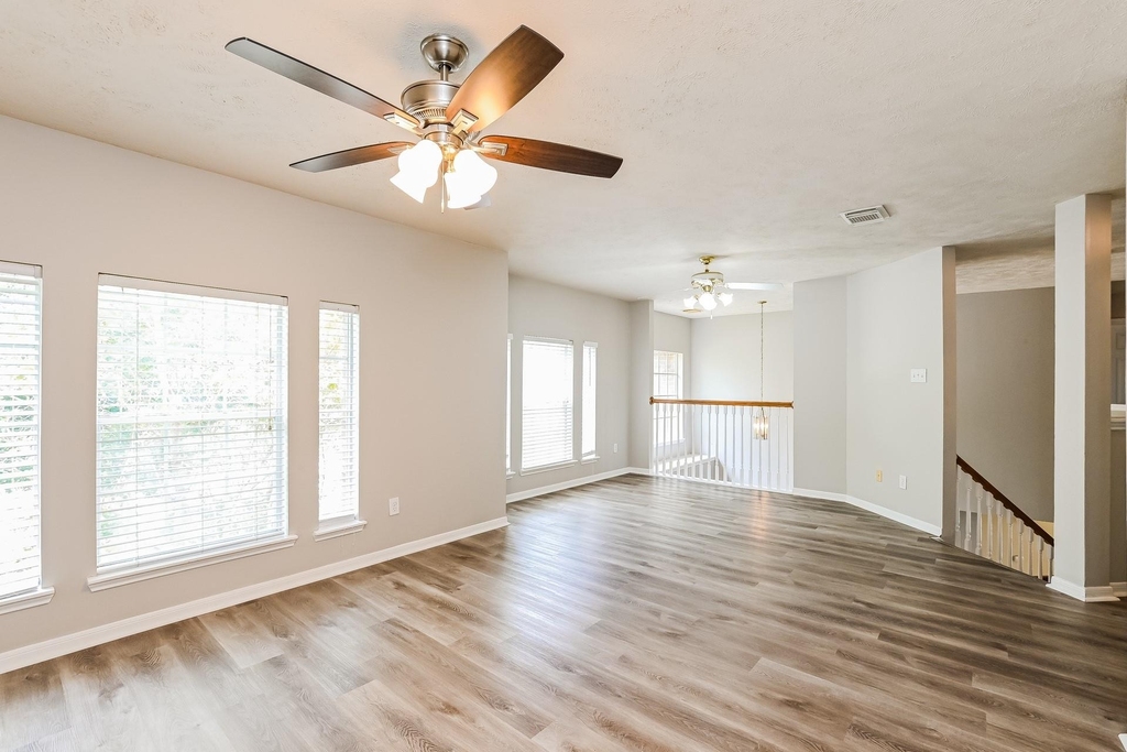 2634 Vermillion Road - Photo 4