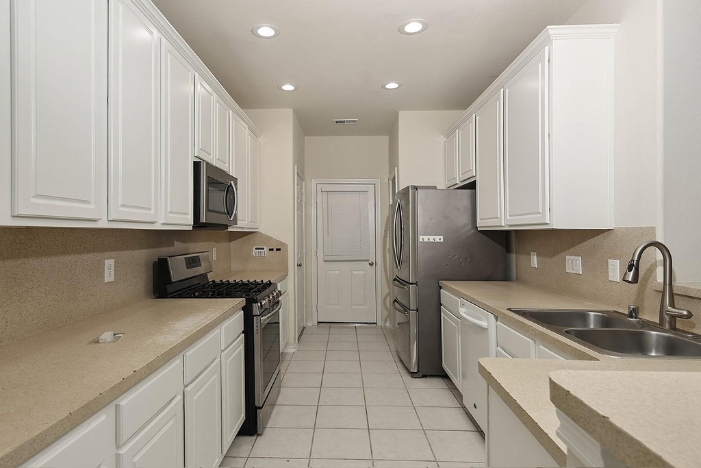 102 Blue Creek - Photo 7