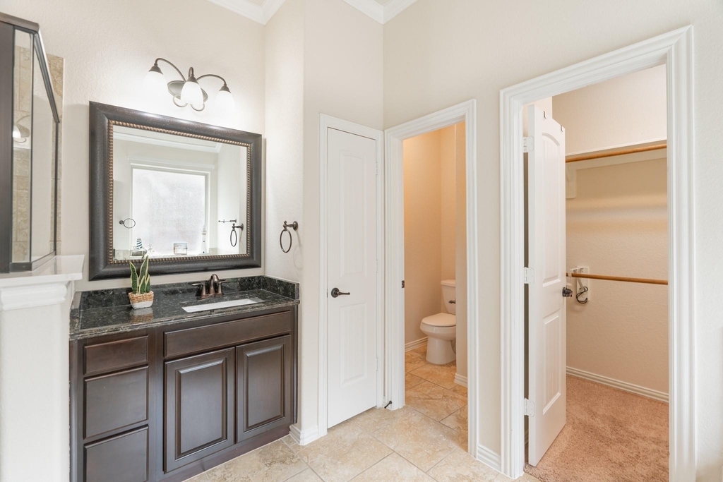 14 Arrowfeather Place - Photo 22