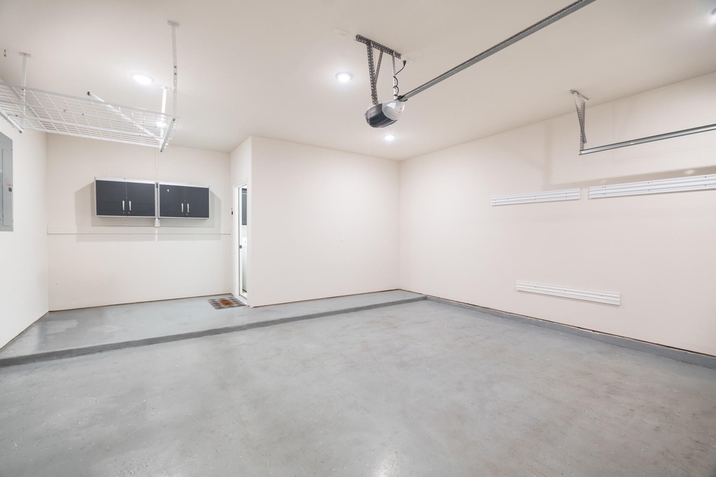 14 Arrowfeather Place - Photo 35