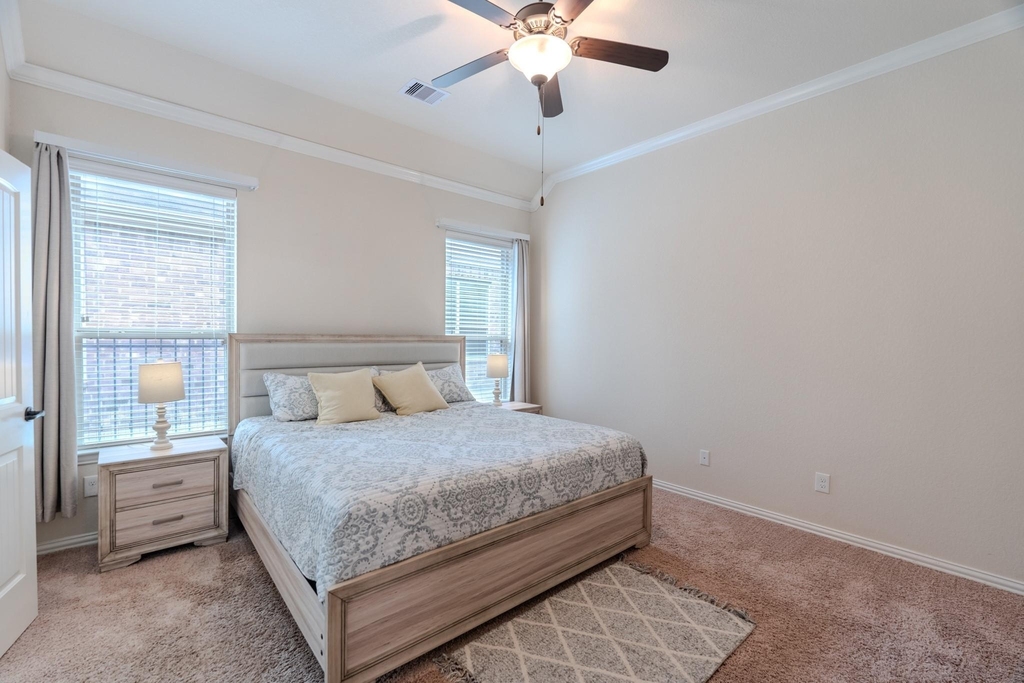14 Arrowfeather Place - Photo 18