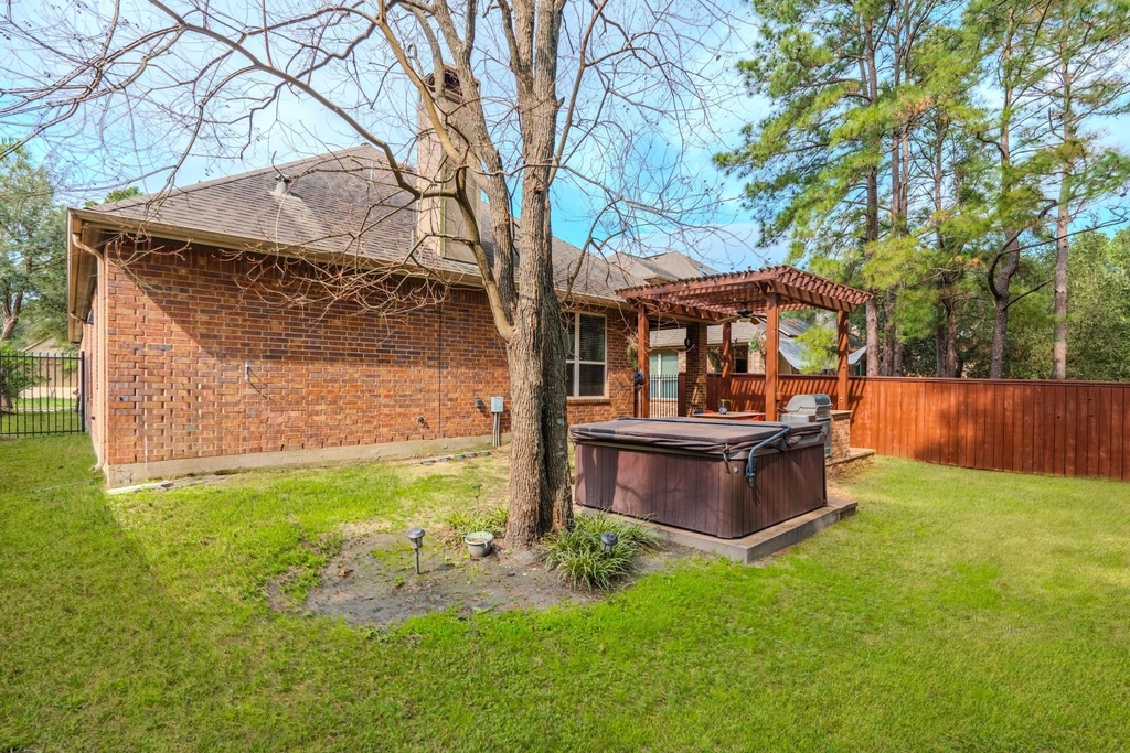 14 Arrowfeather Place - Photo 41
