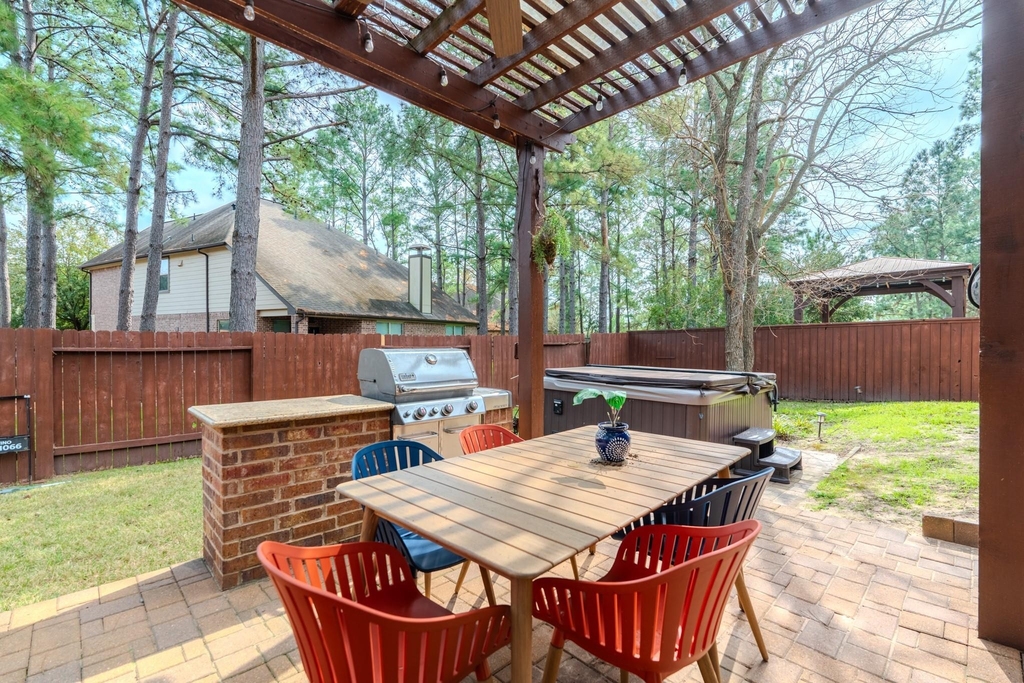 14 Arrowfeather Place - Photo 37