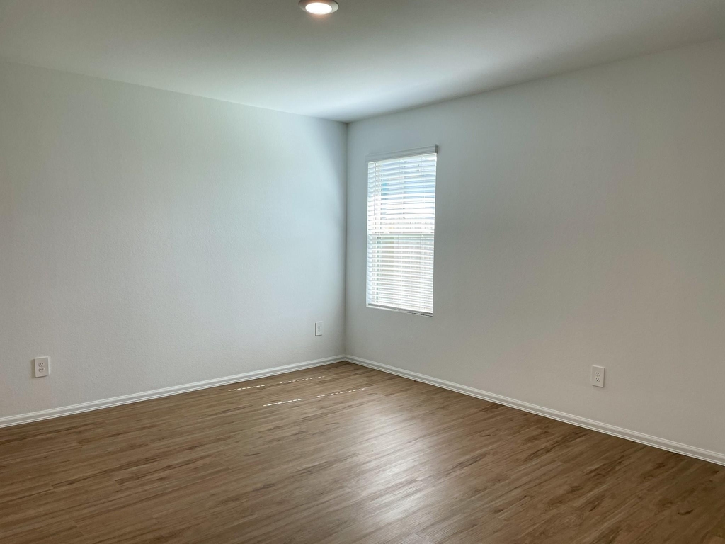 24139 Wandering Brook Drive - Photo 8