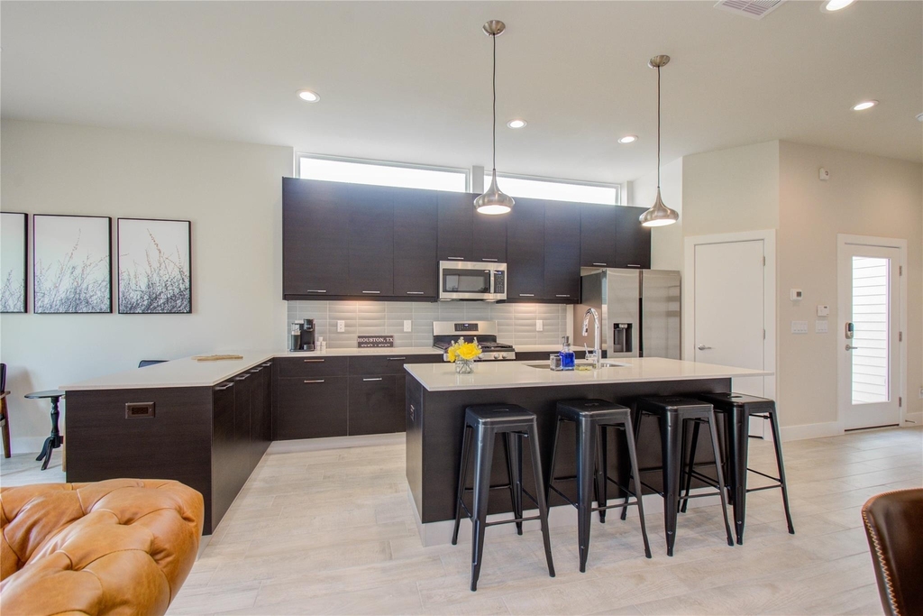 4914 Noble Street - Photo 5