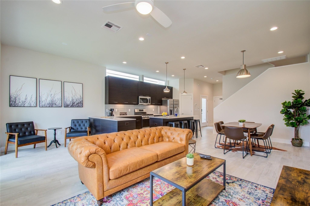 4914 Noble Street - Photo 1