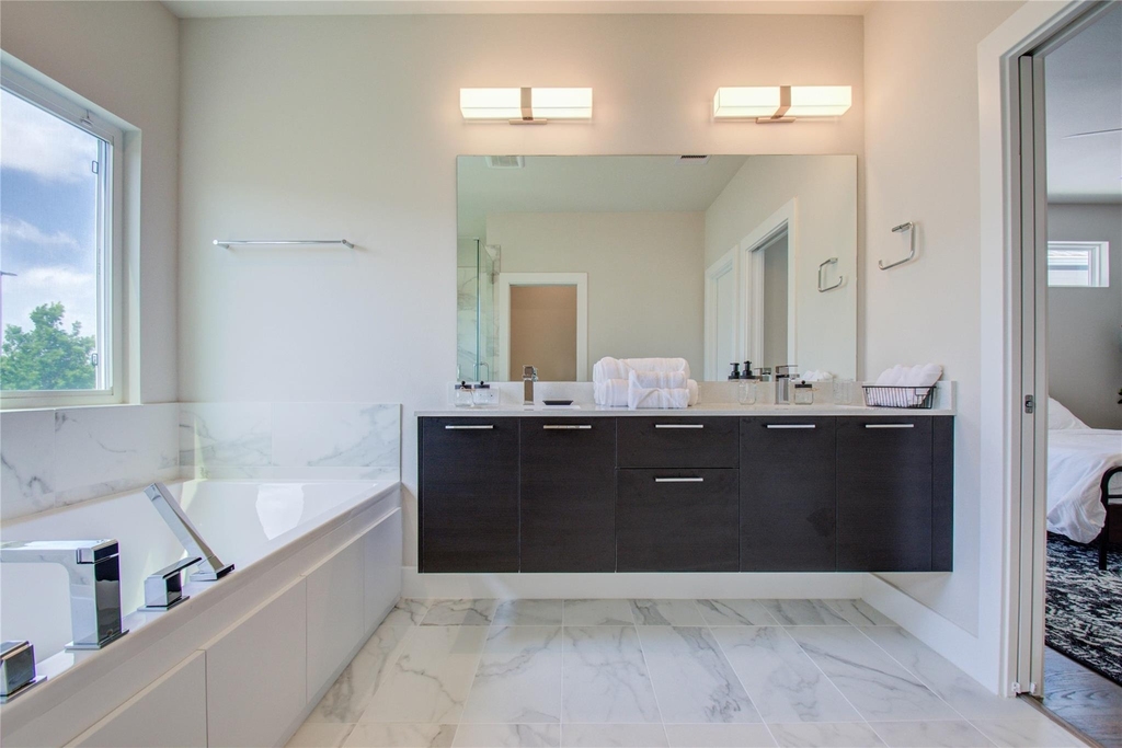 4914 Noble Street - Photo 17