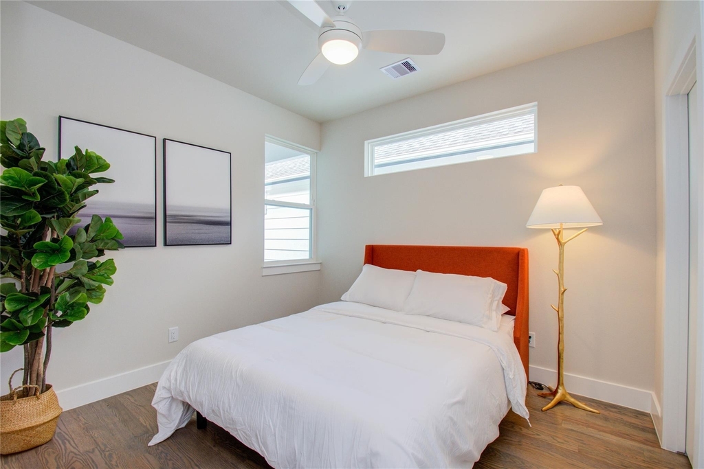 4914 Noble Street - Photo 25