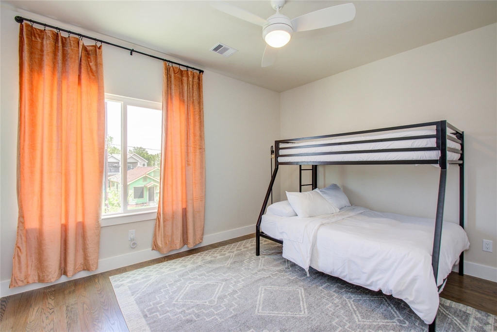 4914 Noble Street - Photo 21