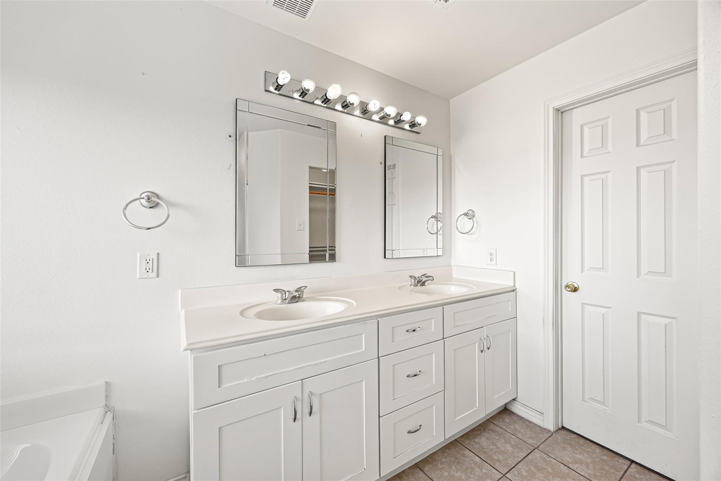7331 Wimberly Oaks Lane - Photo 11
