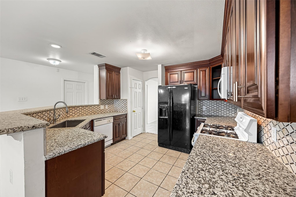 7331 Wimberly Oaks Lane - Photo 5