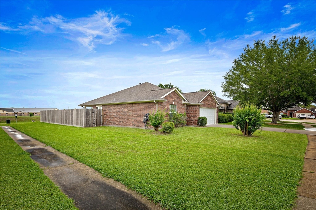 7331 Wimberly Oaks Lane - Photo 1