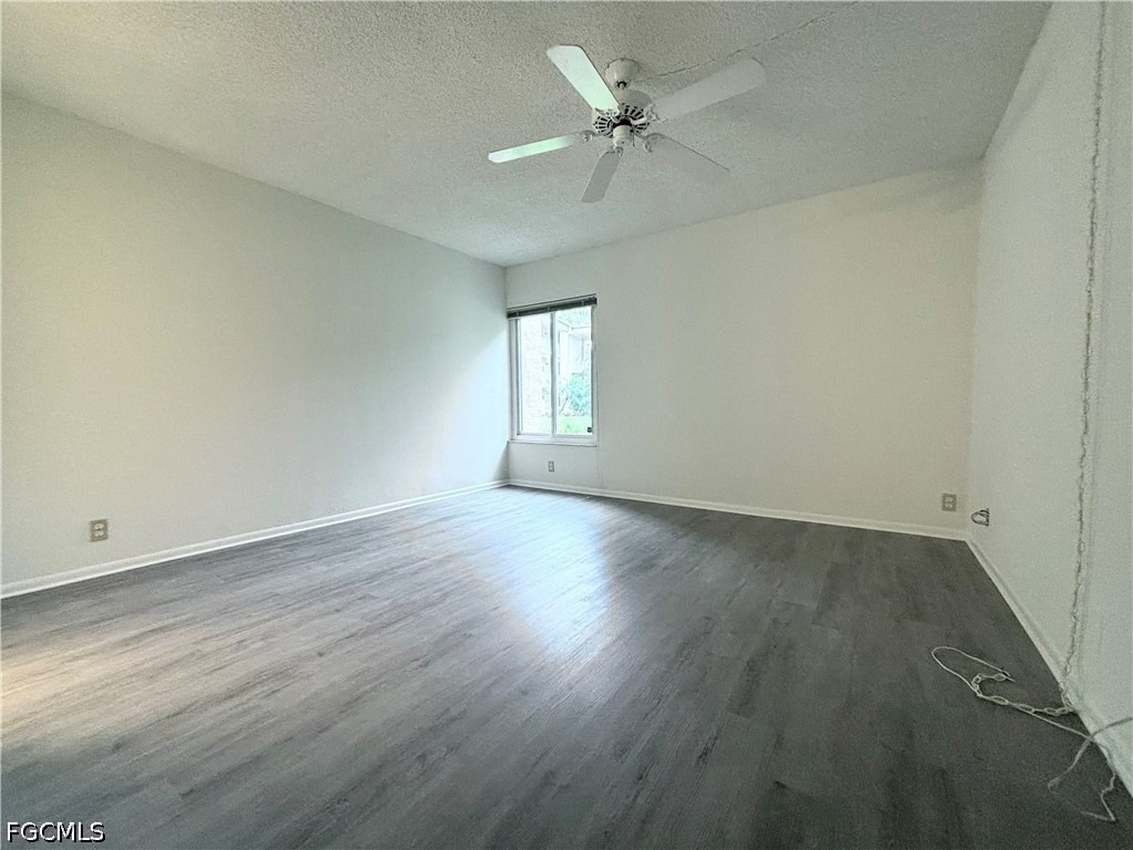 2264 Winkler Avenue - Photo 11