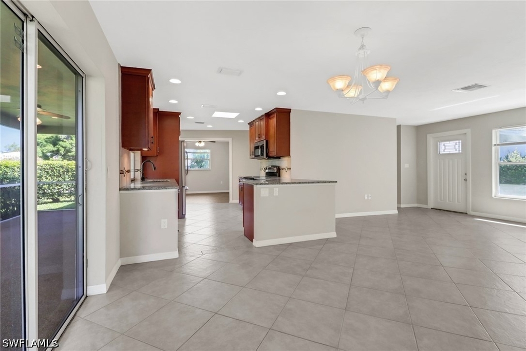 4472 Beechwood Lake Drive - Photo 7