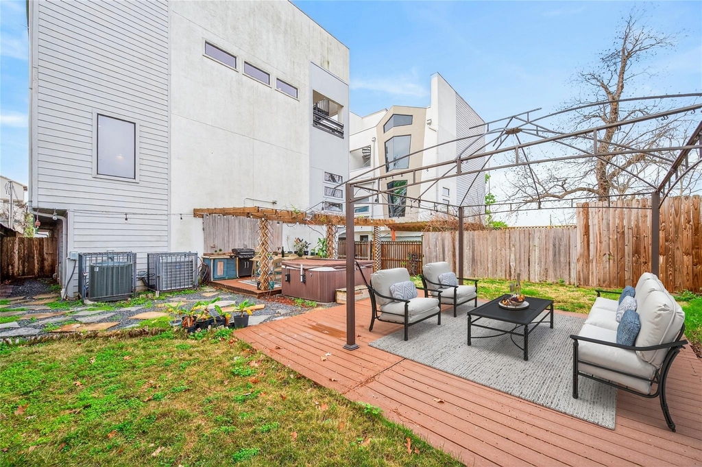 4608 Nett Street - Photo 0