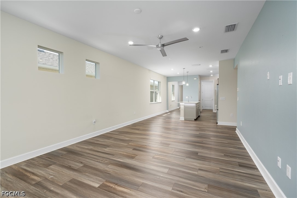 42186 Edgewater Drive - Photo 11