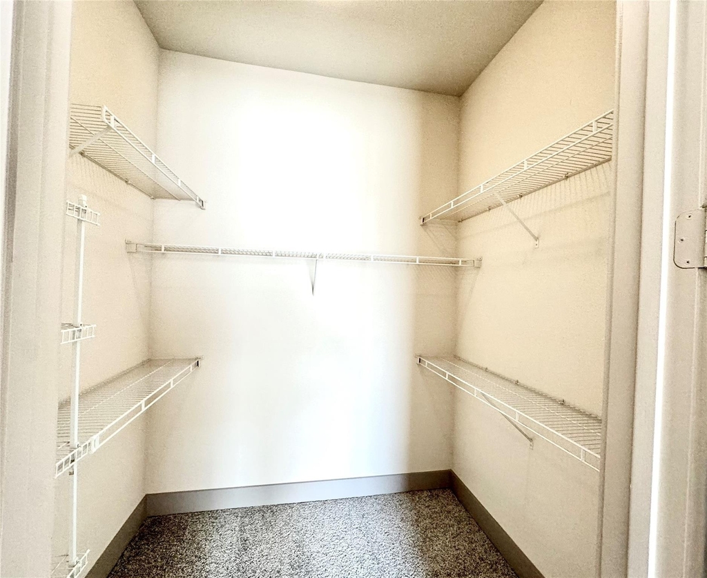 3660 Richmond Avenue - Photo 6