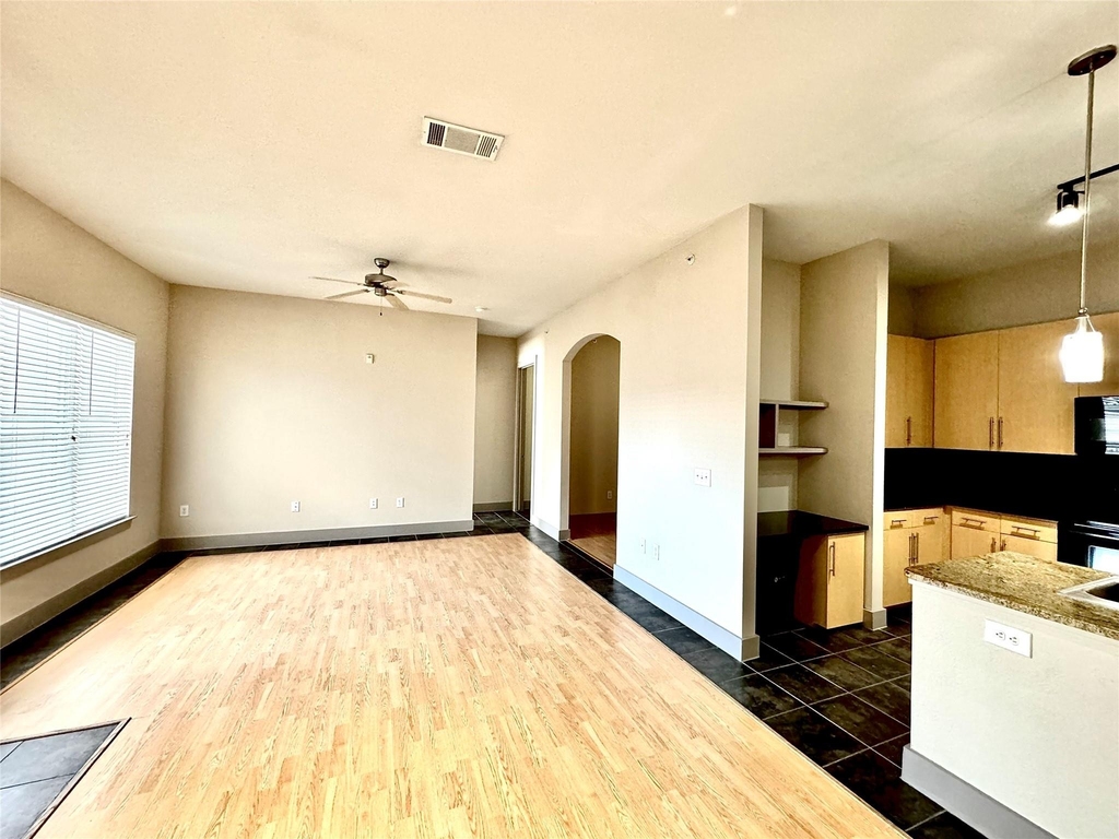 3660 Richmond Avenue - Photo 4