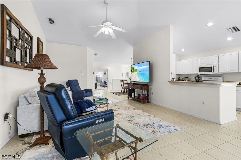 11015 Mill Creek Way - Photo 10