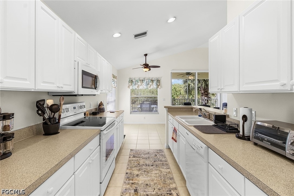 11015 Mill Creek Way - Photo 9