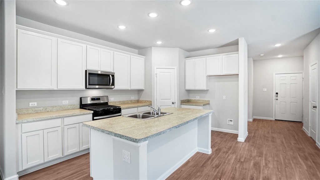 16505 Opportunity Way - Photo 5