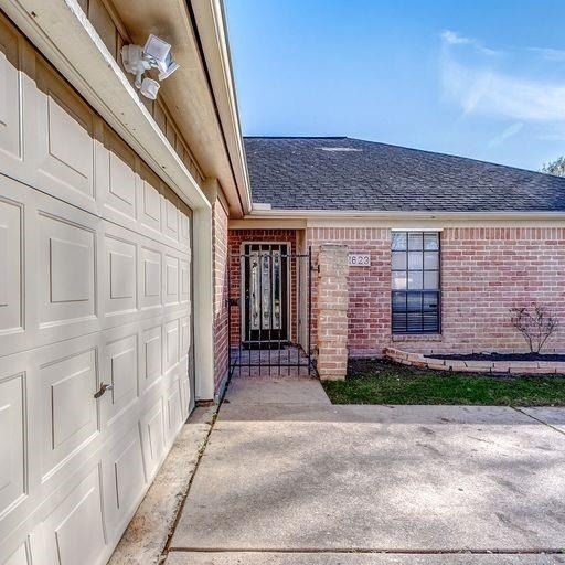 21623 Park Valley Drive - Photo 2