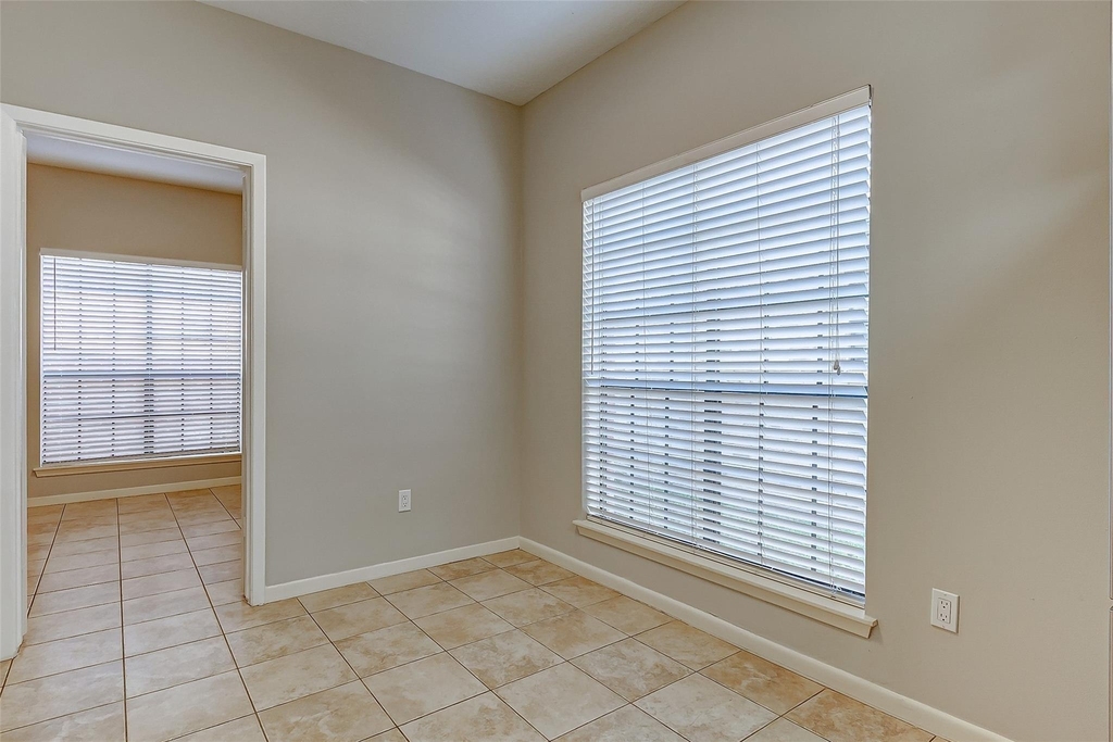 21623 Park Valley Drive - Photo 8
