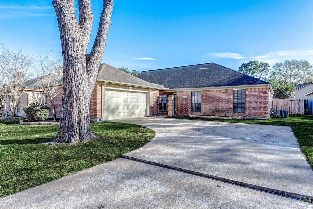 21623 Park Valley Drive - Photo 0