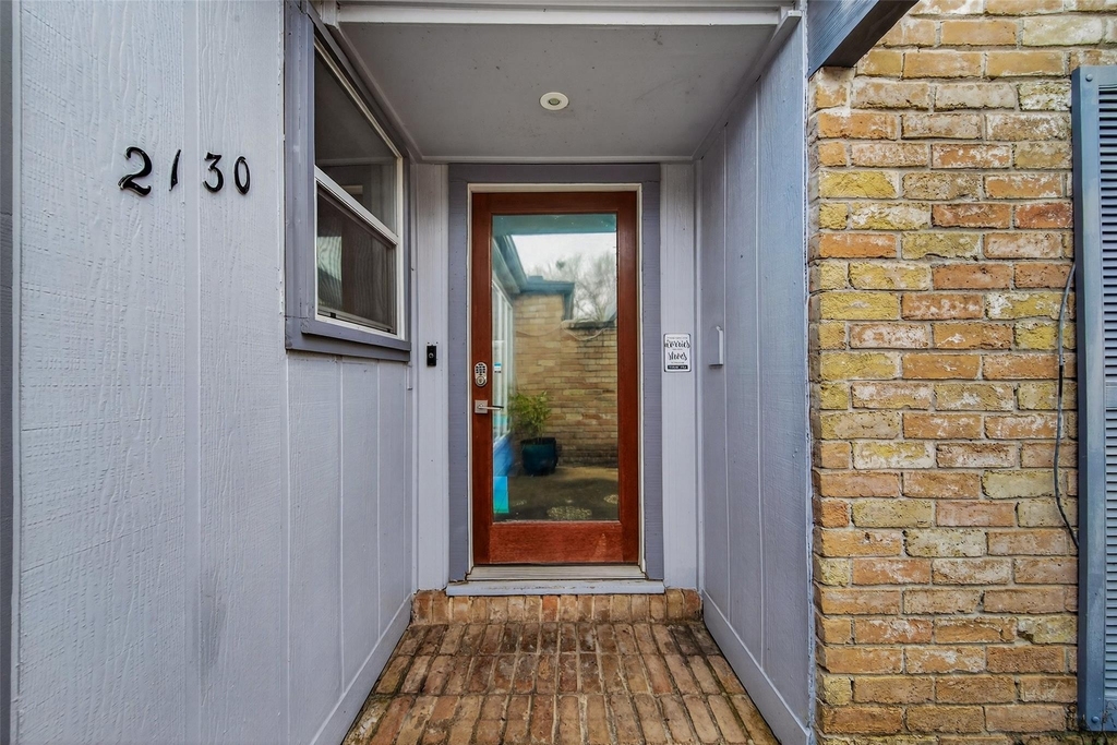 2130 Round Lake Drive - Photo 9