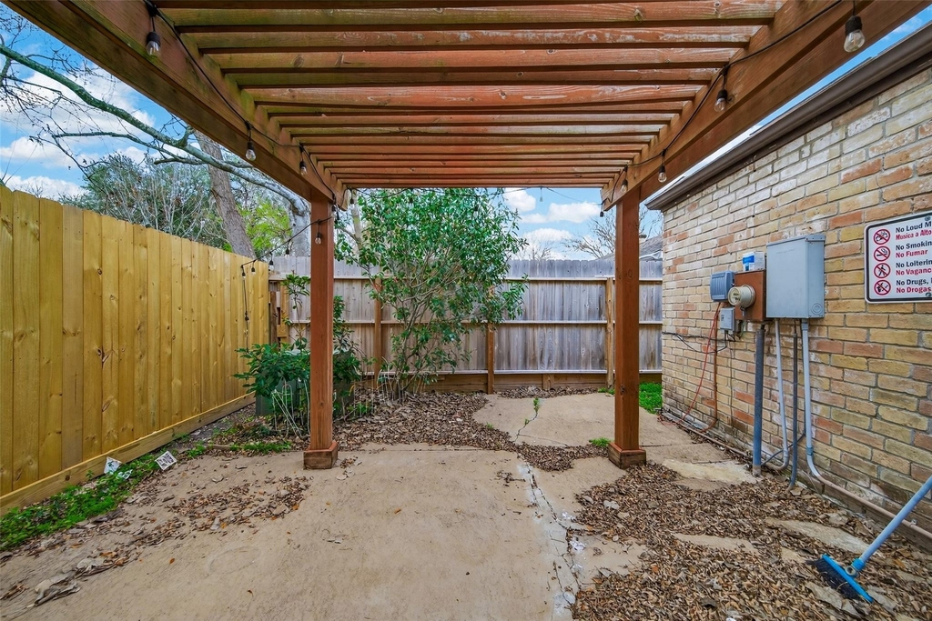 2130 Round Lake Drive - Photo 44