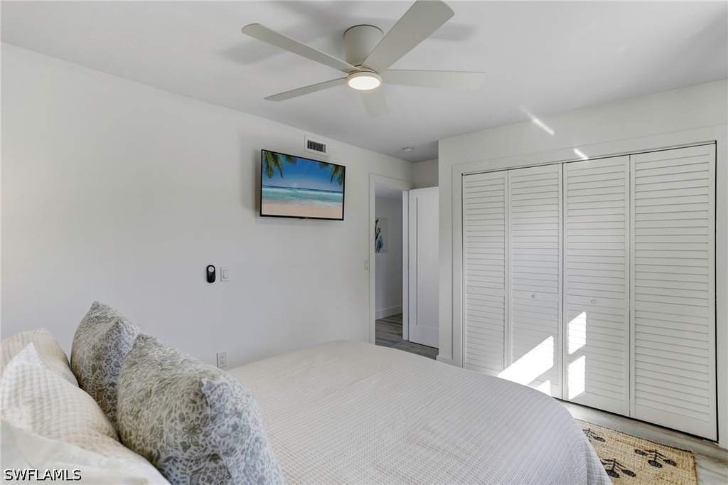 10842 Vanderbilt Drive - Photo 13