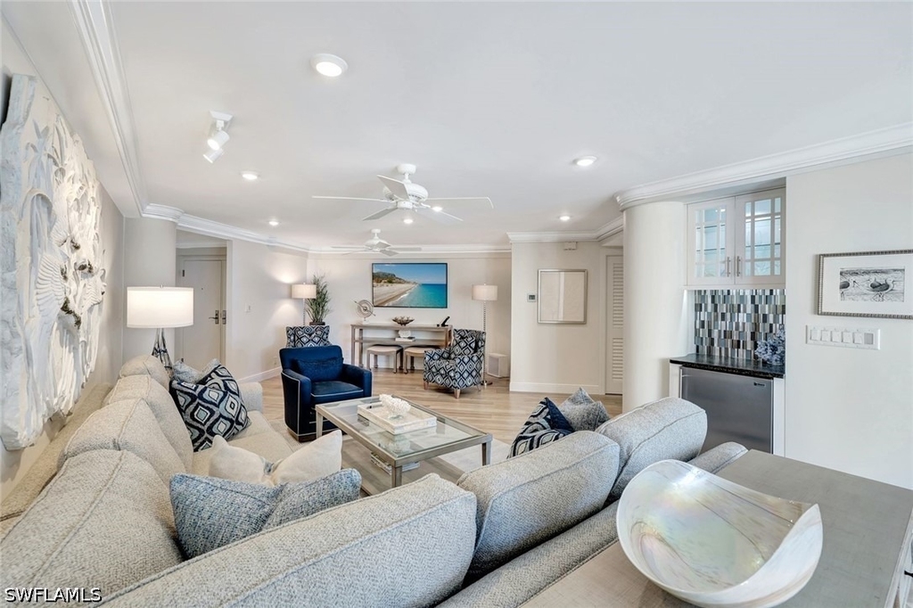 4041 Gulf Shore Boulevard N - Photo 4