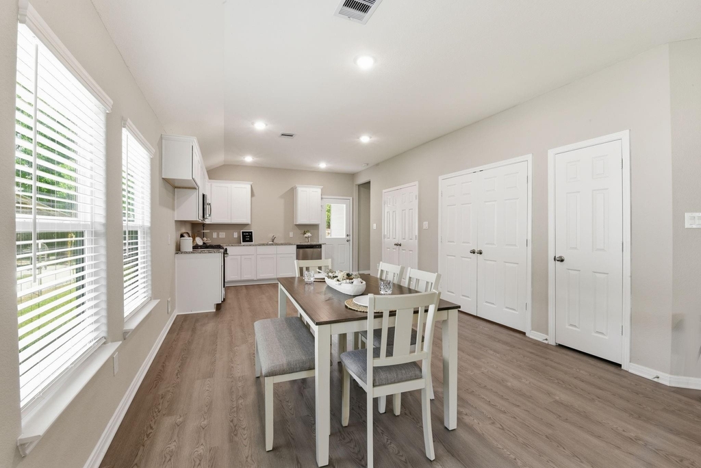 803 Jefferson Avenue - Photo 8