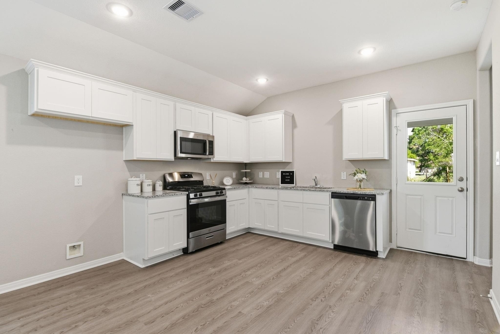 803 Jefferson Avenue - Photo 13