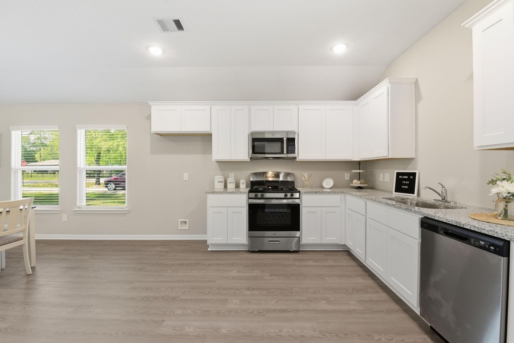 803 Jefferson Avenue - Photo 14