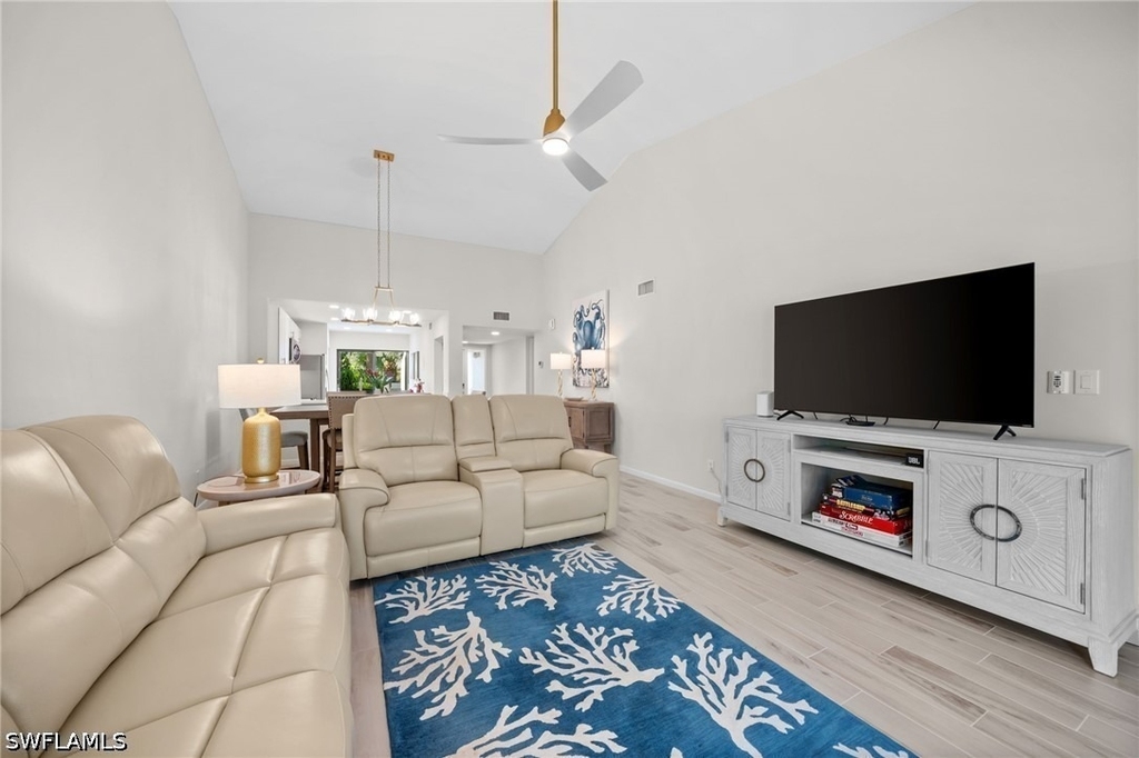 1808 Kings Lake Boulevard - Photo 4