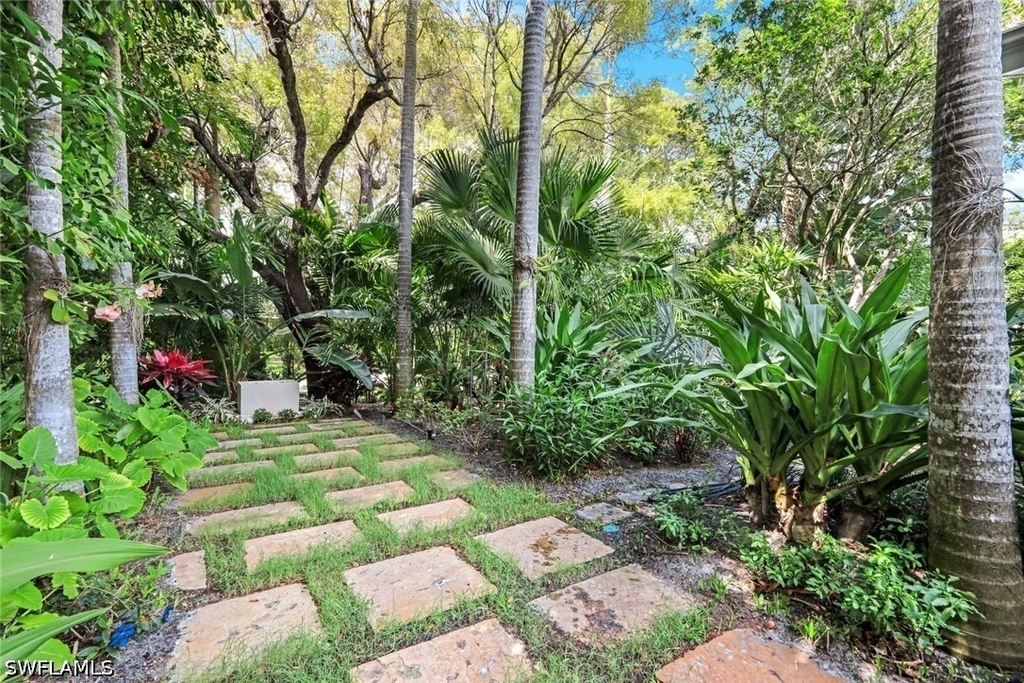 295 6th Street N - Photo 24