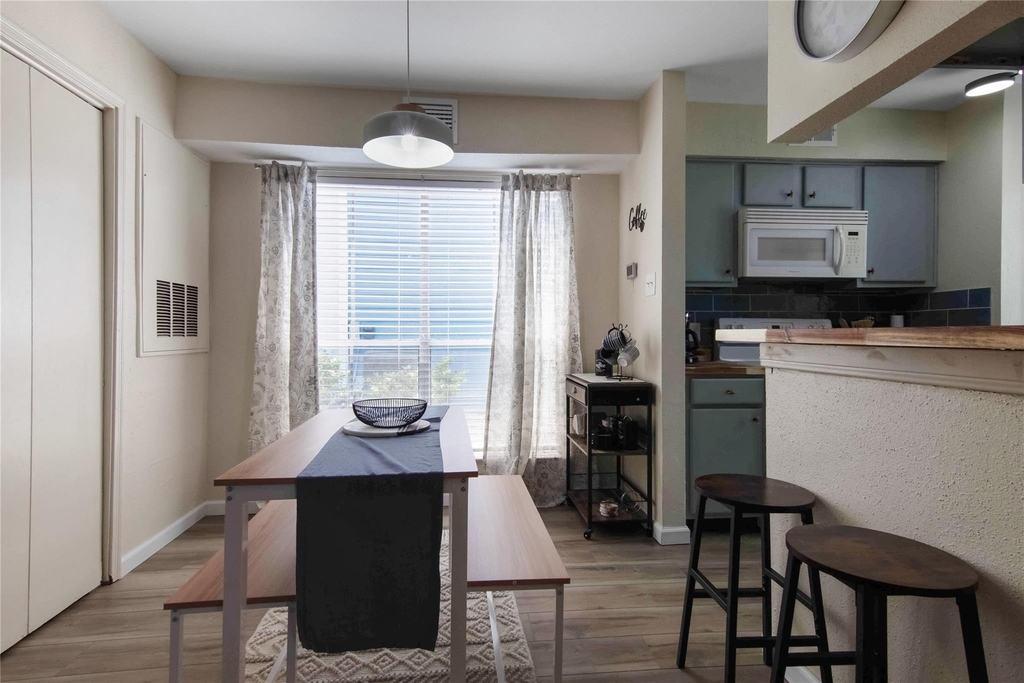 3506 Cove View Boulevard - Photo 7