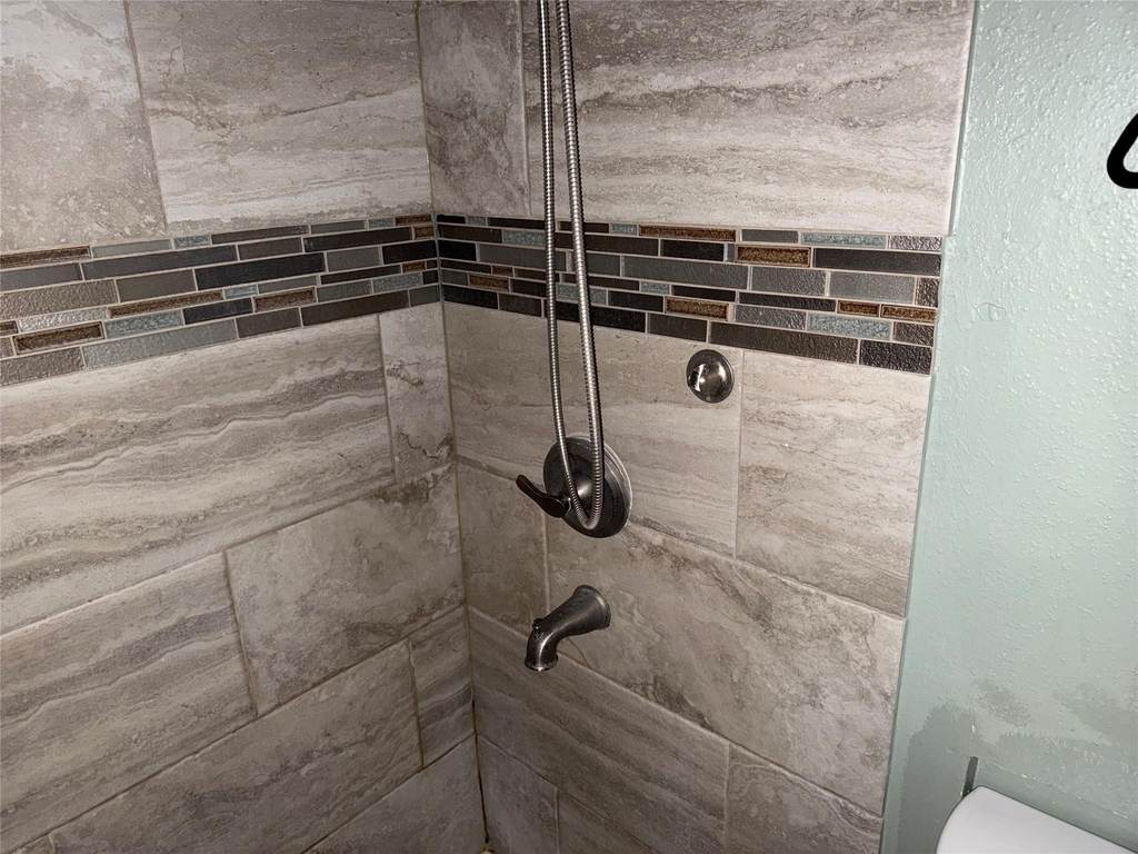 7950 N Stadium Drive - Photo 1