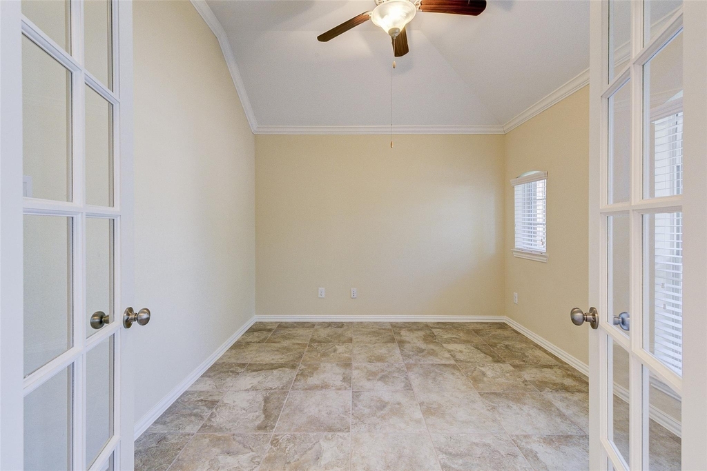 11206 Leila Park Court - Photo 4