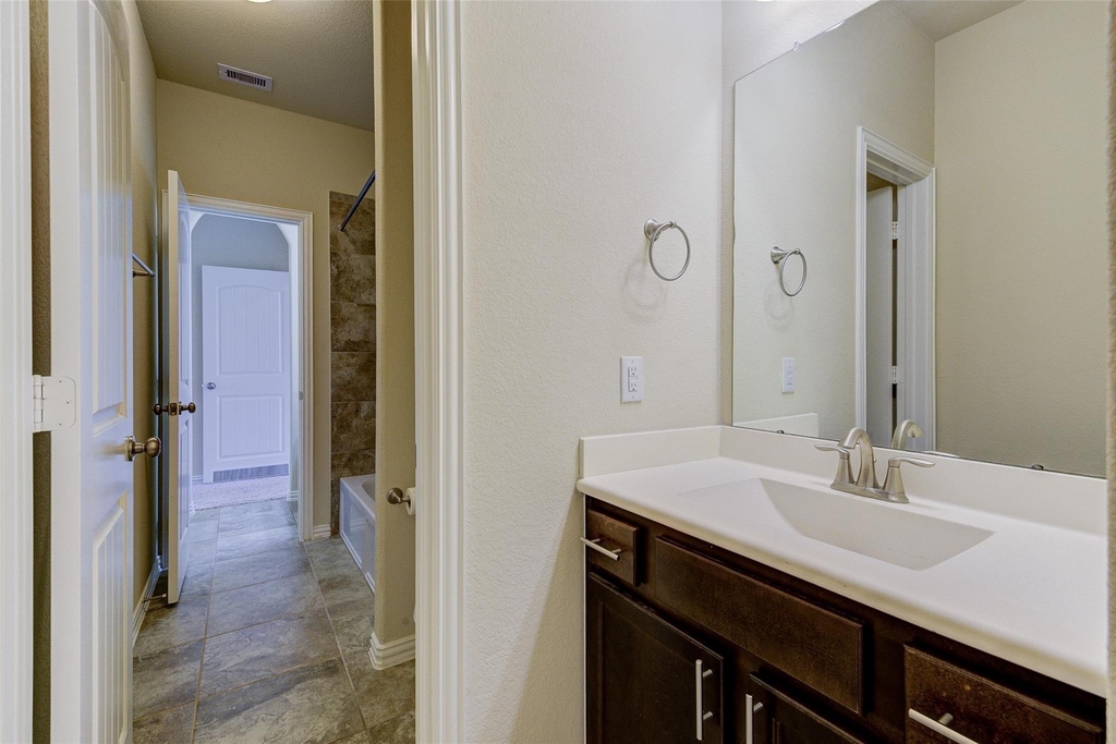 11206 Leila Park Court - Photo 12