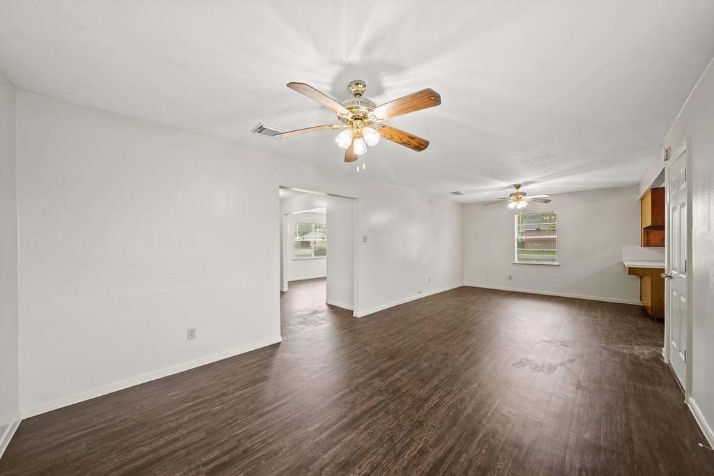 322 Pinedale Avenue - Photo 4