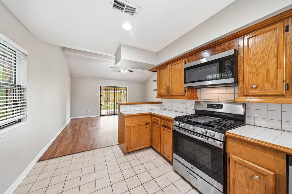 12903 Claygate Drive - Photo 5