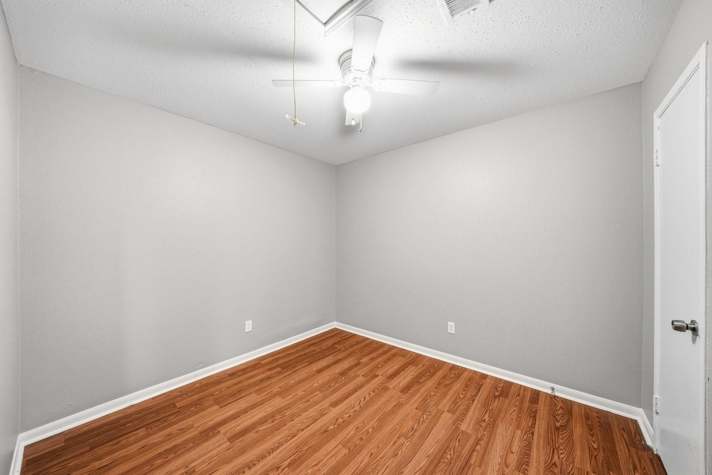 12903 Claygate Drive - Photo 14