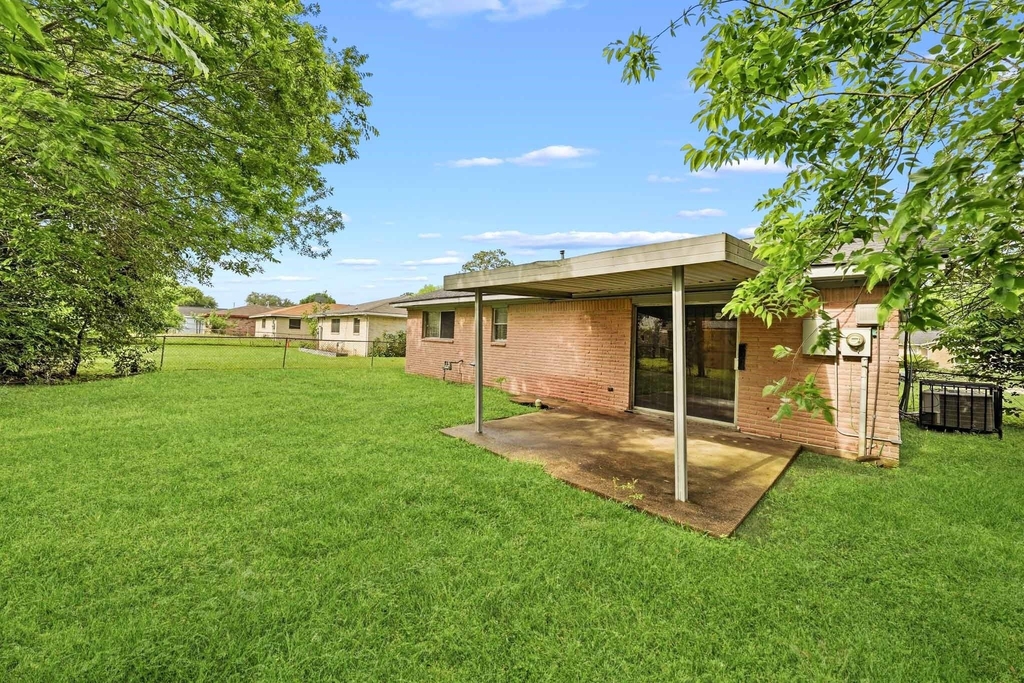 12903 Claygate Drive - Photo 18
