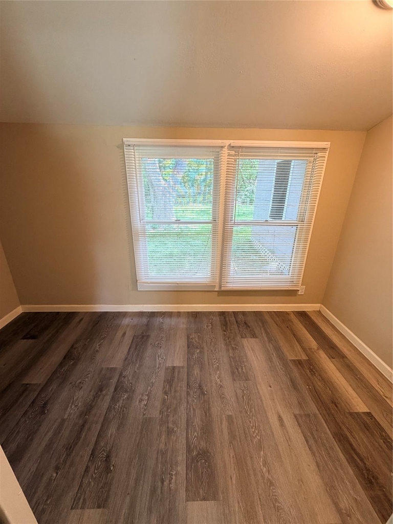 516 Hurst Street - Photo 15