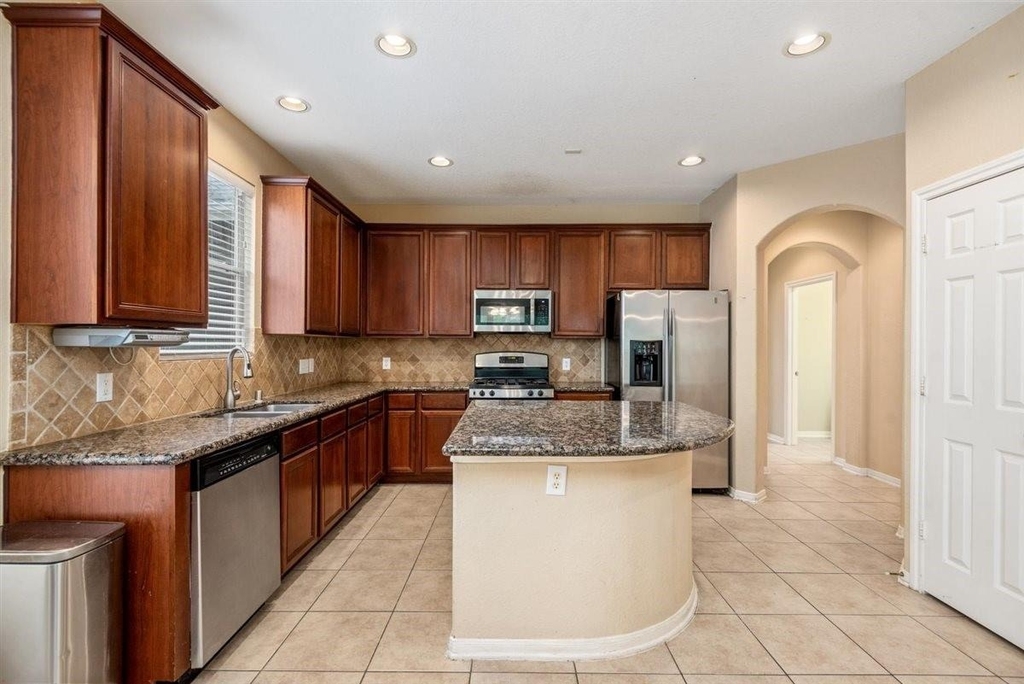 130 Zephyr Bend Place - Photo 9