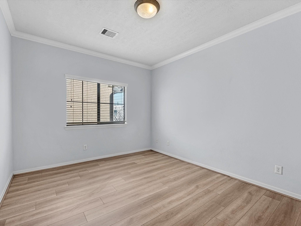 11643 Royal Oaks View - Photo 18