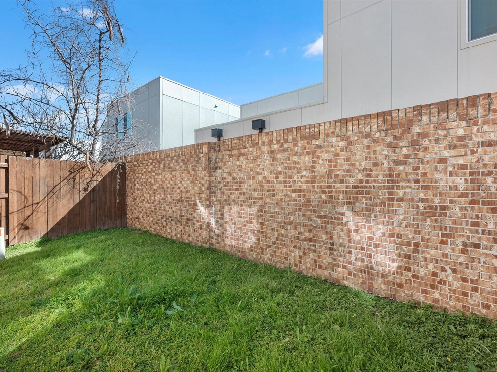 11643 Royal Oaks View - Photo 24